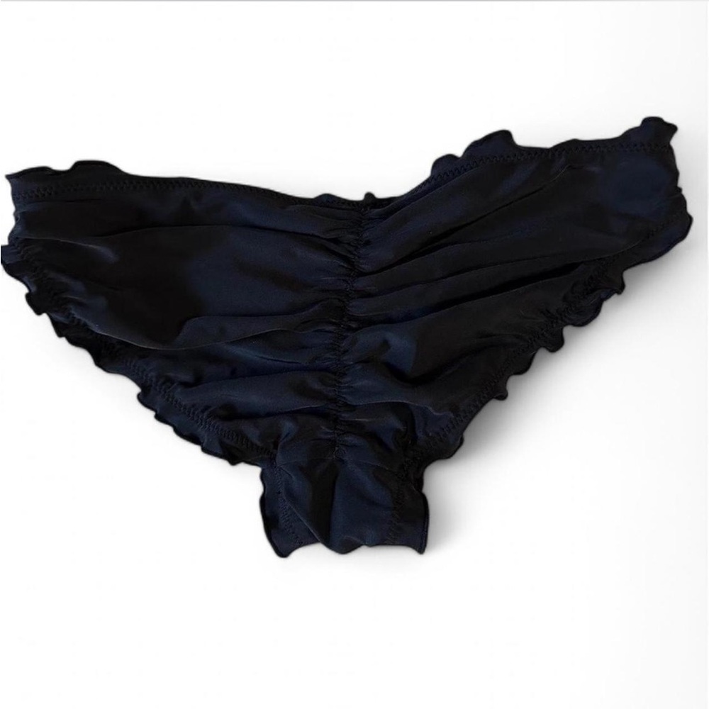 NWOT Scrunch Butt Black Bikini Bottom
